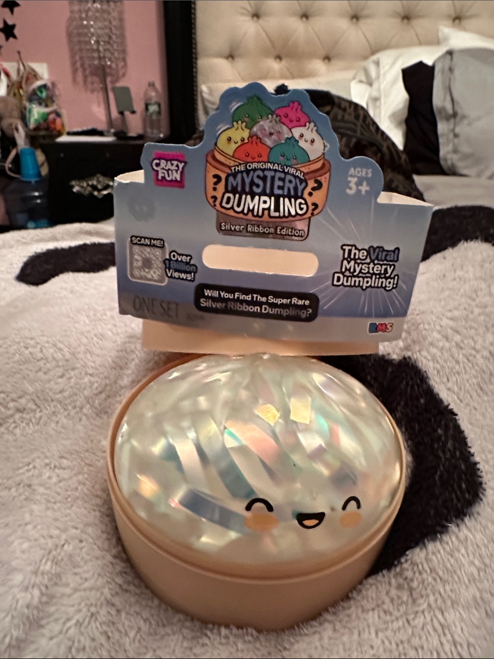 Rare silver ribbon dumpling